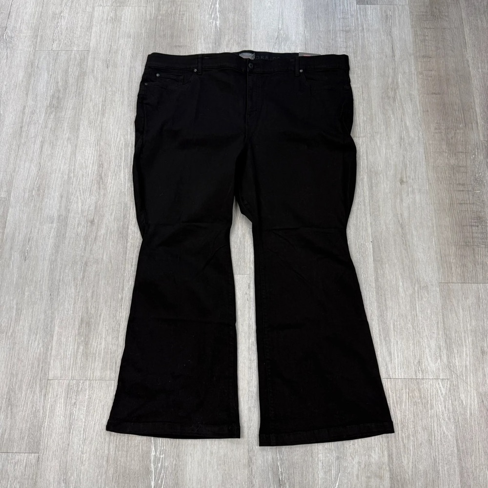 Torrid Black Bombshell High-Rise Flare Jean - New - Size 30 - Picture 3 of 5